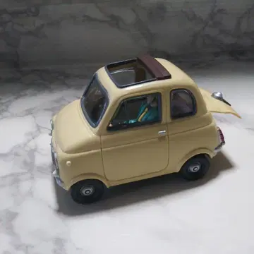 루팡 3세 피아트 500 카리오스트로의 성