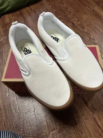 VANS 화이트 슬립온