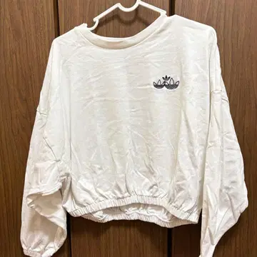 adidas 화이트 긴팔 T셔츠 J/S