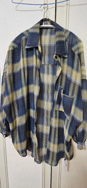 OTONA 네이비와 베이지 체크 무늬 셔츠 미사용 새상품 택 포함