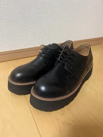 구제 의류 블랙 가죽 통굽 레이스업 슈즈 28cm