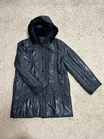 페이크 다운 코트 미들 기장 후드 부착