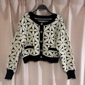 내추럴 꾸뛰르 몰얀 꽃 자카드 가디건