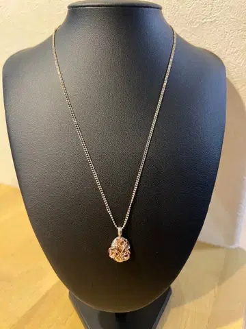 K10 로즈 모티브 콤비 목걸이 각인 있음