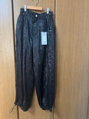 샤이니 조거 팬츠 led.tokyo