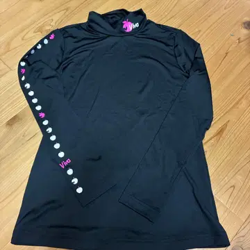 비바 하트 블랙 터틀넥 셔츠 40