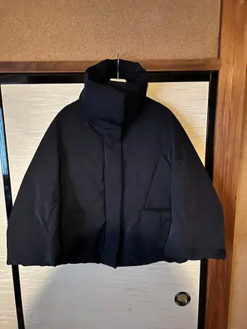 UNIQLO UNIQLO +J 네이비 숏 기장 다운 자켓