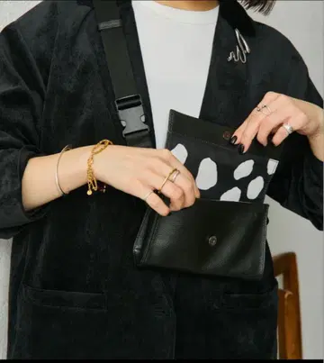 새상품 이아파피요네 uchida 기획 미니 와이드 테이프 숄더백