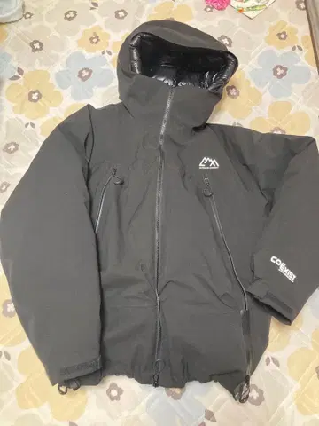 블랙 다운 자켓 M 사이즈