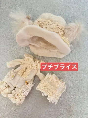 미니 브라이스 아웃핏 화이트 퍼 모자와 레이스 의류 세트