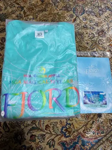 미세스 그린애플 피오르드 티셔츠(구김) L 사이즈