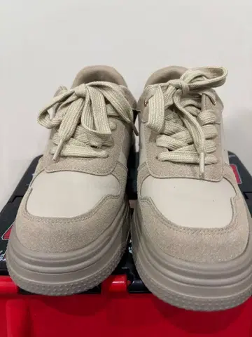 베이지 레오파드 무늬 캐주얼 스니커즈