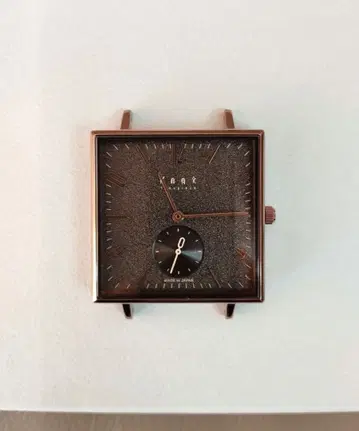 knot 손목시계 한정판 스퀘어