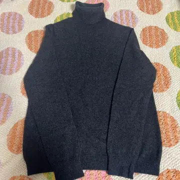 유니클로 캐시미어 터틀넥 스웨터 짙은 그레이 XL 새상품급