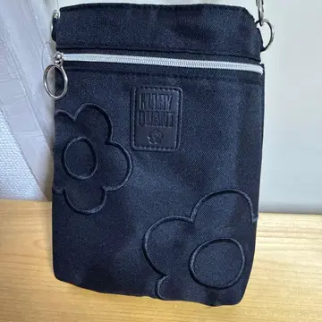 MAZY QUARTZ 블랙 사코슈