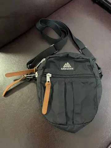 GREGORY 블랙 퀵 포켓 L 사이즈