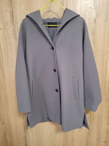 후드 부착 미디엄 코트 (차콜 그레이)