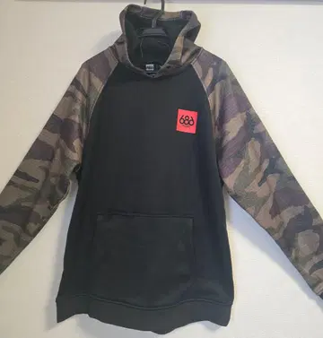 686 식스에이트식스 발수 후드티 풀오버 카모플라주 카모플라쥬