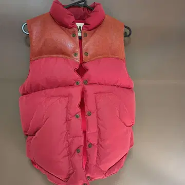 빨간색 다운 베스트 S