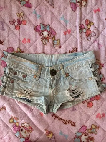 d.i.a. 라이트 블루 숏팬츠