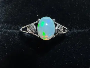 오팔 반지