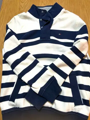 타미힐피거 맨투맨 트레이닝복 보더 보아 안감