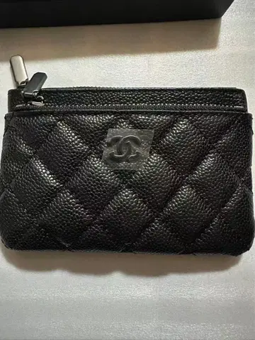 패션 블랙 퀼팅 프래그먼트 케이스