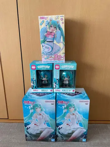 하츠네 미쿠 피규어 4체 세트