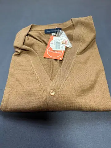 새상품 P.S.FA 니트 가디건 M 사이즈