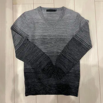 FUGA 그레이 V넥 니트 44