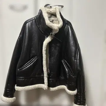 ZARA 페이크 무스탕 코트