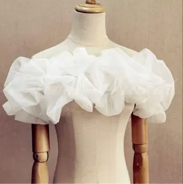 화이트 튤 프릴 탈부착 소매 브라이덜
