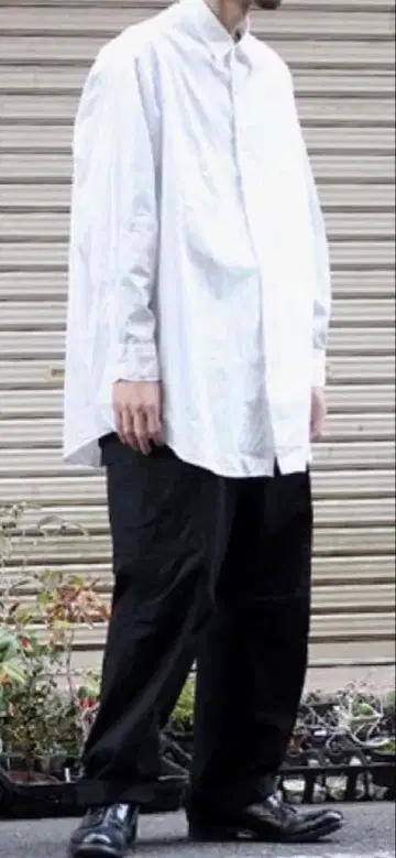 HERILL 오버 사이즈 화이트 셔츠