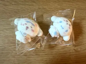 치이카와 산리오 캐릭터즈 플로키 마스코트 참 시나모롤