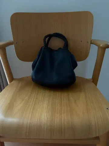 누이트멜 핸드백