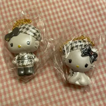 헬로키티 시크릿 마스코트 참 흑백 걸리시 쌍둥이 코디 2개