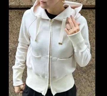 JENNE 크림색 풀 집업 후드티