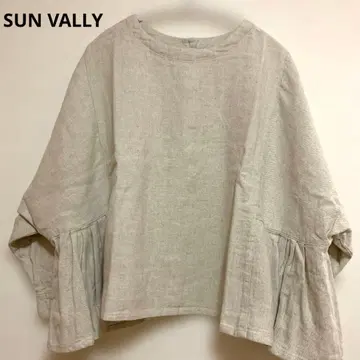 SUN VALLY 새상품 베이지 린넨 플레어 소매 셔츠