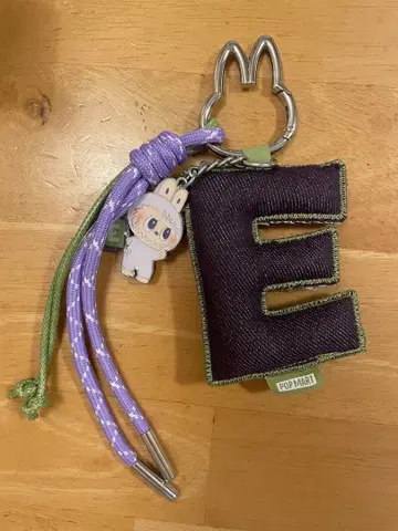 POP MART E형 키링 캐릭터 포함