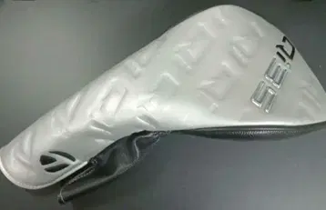 새상품 미사용 QI35 드라이버 골프헤드커버