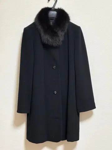 블랙 울 코트 / 퍼 카라 부착