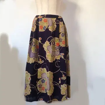 크레이프 원단 롱 스커트