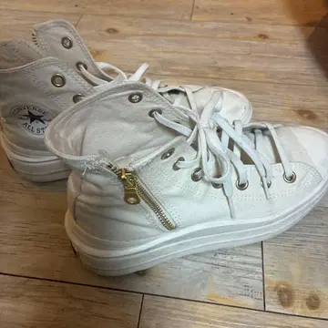 컨버스 올스타 화이트 하이컷 스니커즈