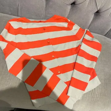 오렌지와 그레이 스트라이프 가디건