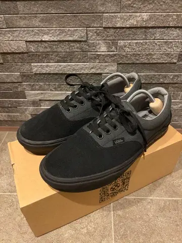 NEIGHBORHOOD x Vans NHVN . COMFYCUSH ERA