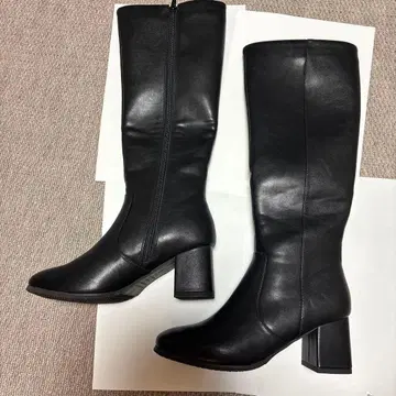 오리엔탈 트래픽 블랙 롱 부츠 사이드 지퍼 부착