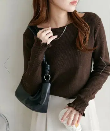 DISCOAT 소매 프릴 풀오버 브라운 F