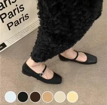 AMELY 스트랩 포함 블랙 플랫슈즈