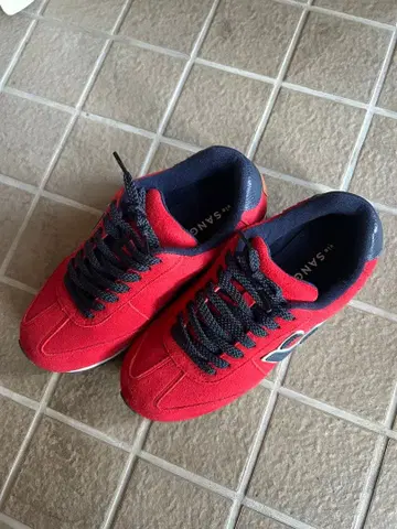 SANGACIO 레드 스니커즈