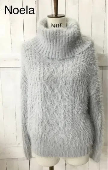 Noela 샤기 터틀 니트